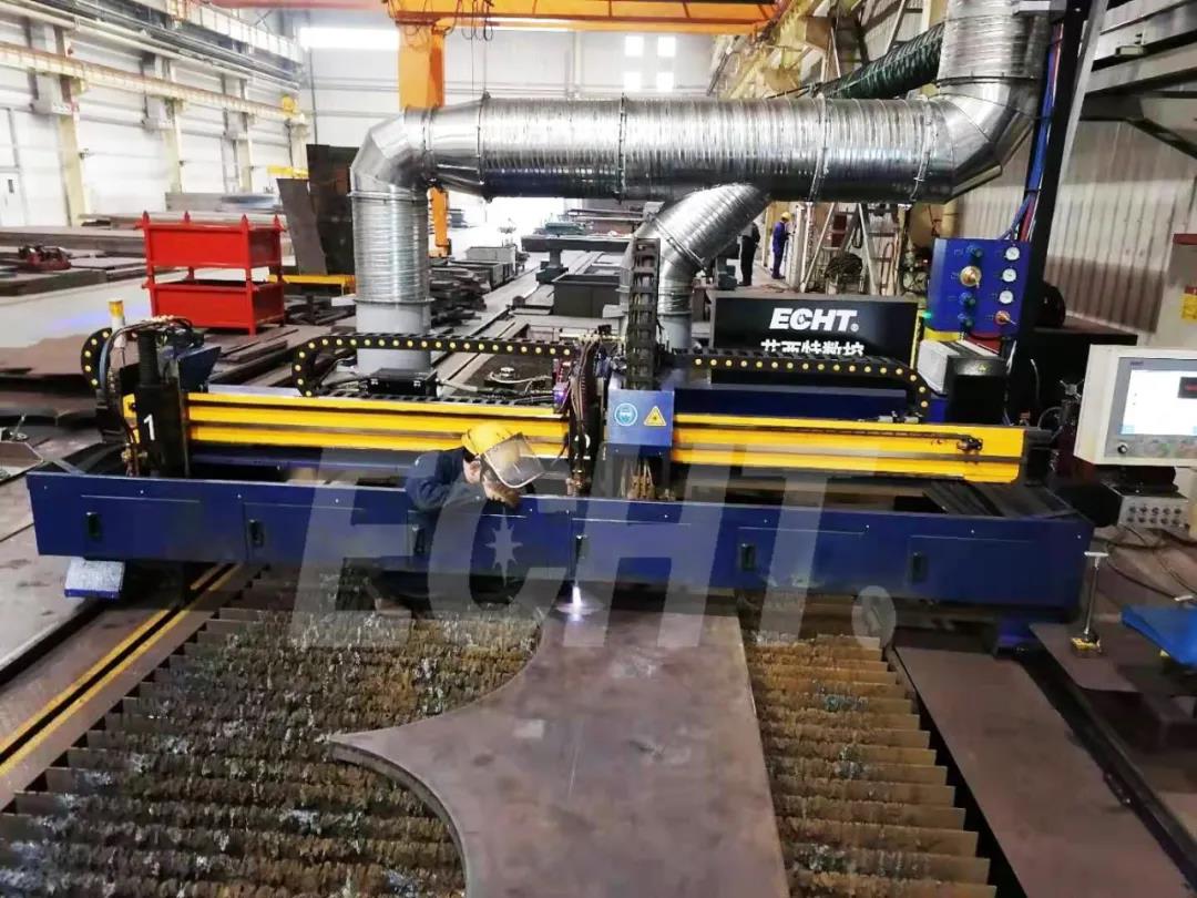 高精細(xì)等離子切割機(jī) 高精細(xì)等離子切割機(jī)